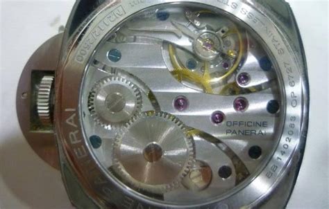 panerai fake movement